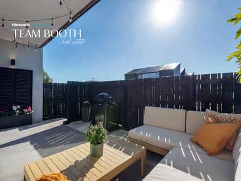 8/1 Genevieve Lane, Hobsonville