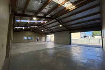 High exposure space for lease!