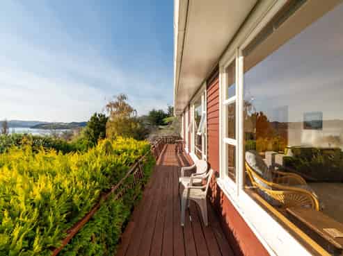 9 Saint Ronans Road, Macandrew Bay