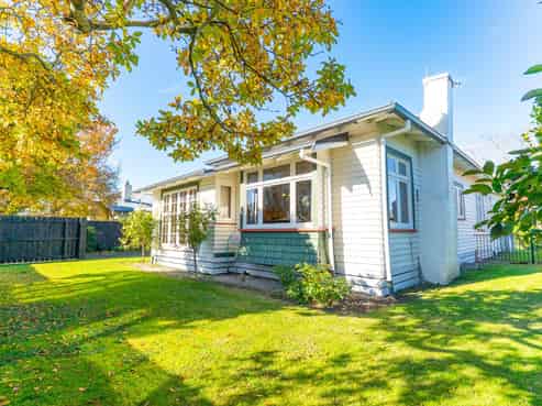 808 Riverslea Road South, Akina