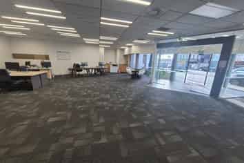 Office or Retail, Prominent Profile