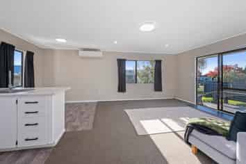 41A Dickens Street,, Owhata