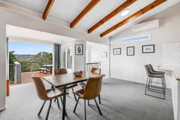 13 Hillcrest Road, Hatfields Beach
