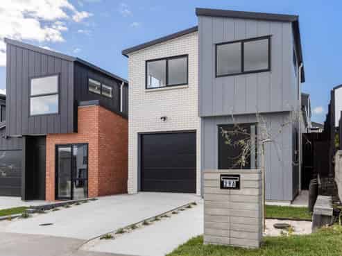 25,27,29A Pohewa Road, Silverdale
