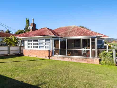 44 Routley Drive, Glen Eden