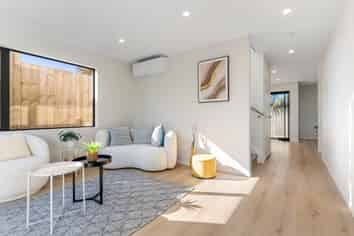 16B Meadway, Sunnyhills