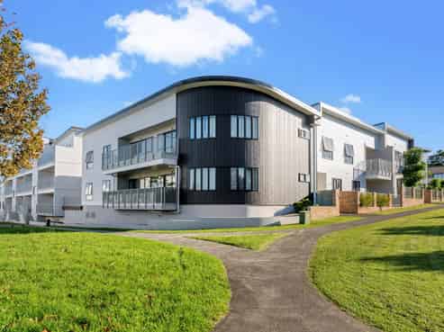 203-2 Gracechurch Drive, Flat Bush