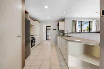 18 Faldo Drive, Golflands