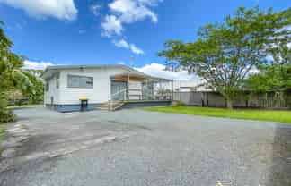 15 Orchard East Road, Ngatea