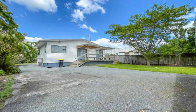 15 Orchard East Road, Ngatea