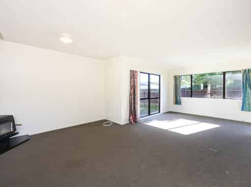 67 Geraldine Crescent, Cloverlea