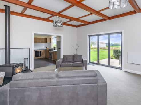 2505 State Highway 3, Waitotara