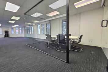Quality level 1 office - Onehunga Mall Road