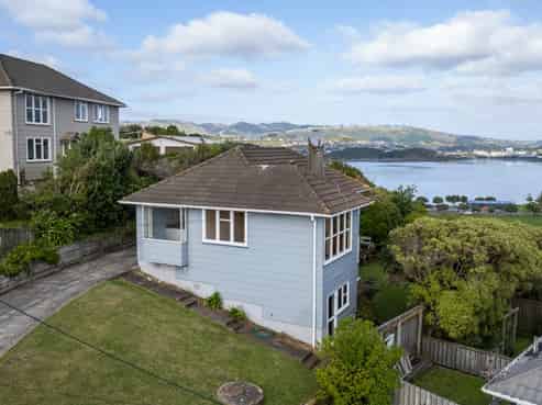 20 Spur Grove, Titahi Bay