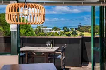 6 Gannet Point, Rothesay Bay