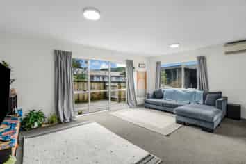 8 Hastings Grove, Wainuiomata