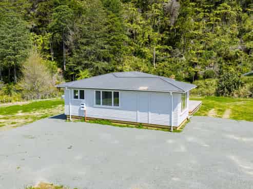 2523 State Highway 1, Kaiwaka