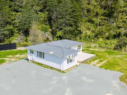 2523 State Highway 1, Kaiwaka