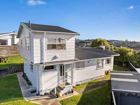 19 Jane Grove, Paparangi