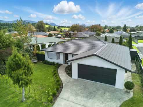 52 Highfields Drive, Katikati