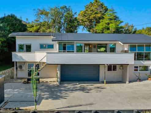 11 Springbank Lane, Te Atatu Peninsula