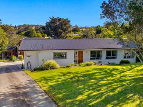 11 Springbank Lane, Te Atatu Peninsula