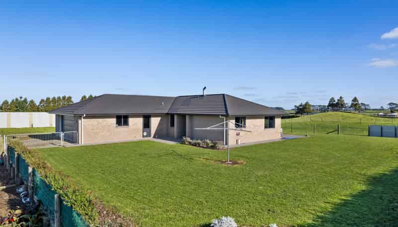 657 Eltham Road, Mangatoki
