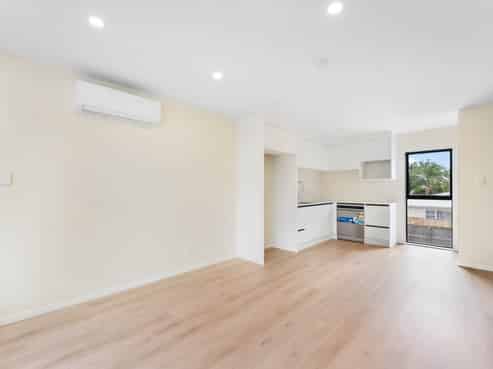 4/10 Orchid Place, Te Atatu South