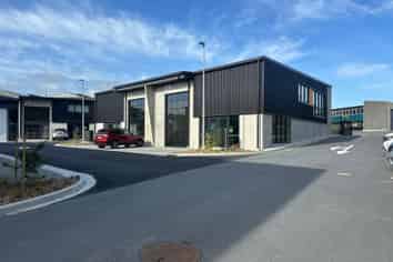INTEREST FREE LEASE to OWN or Lease- your Choice!