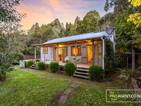 38 Western Road, Laingholm