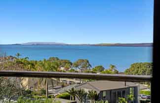 4E/175 Hurstmere Road, Takapuna