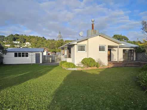 10 Wilson Crescent, Karoro