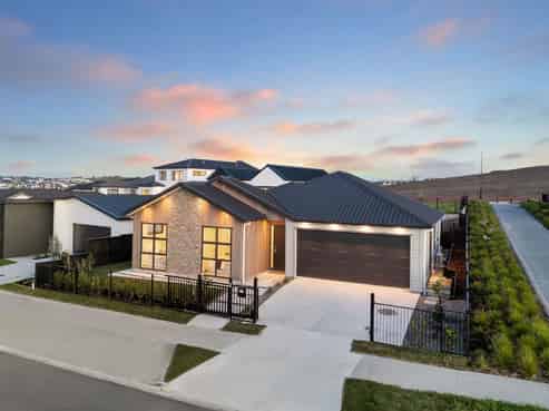 52 Tipu Crescent, Milldale