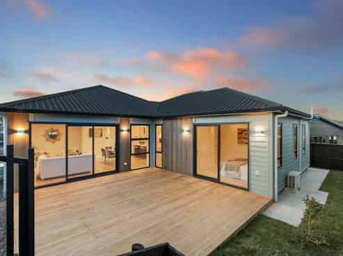 52 Tipu Crescent, Milldale