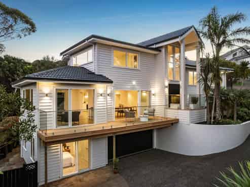 17 Asbury Crescent, Campbells Bay