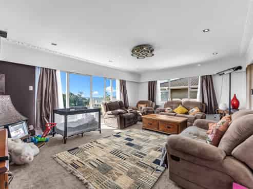 266 Don Buck Road, Massey
