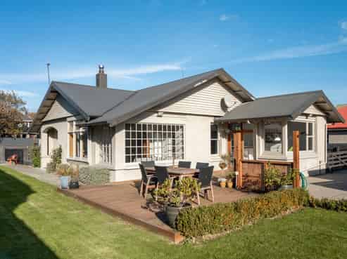 64 Louisa Street, Gladstone