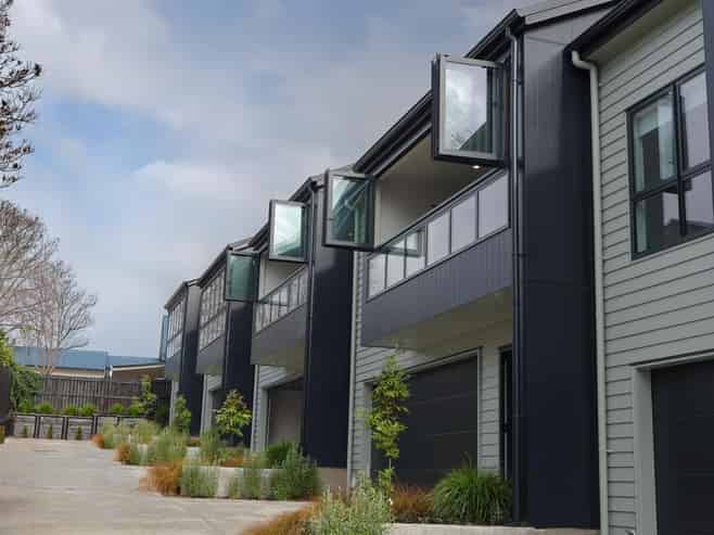 2 and 3/29 Palmerston Street, Hamilton Central