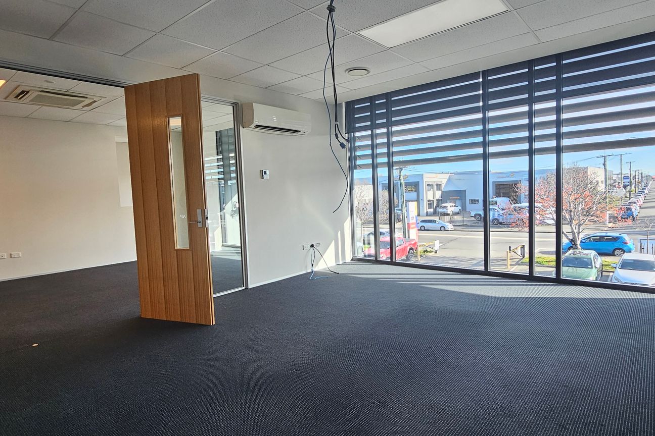 268 sqm of Modern office space in Sydenham - Vista 6