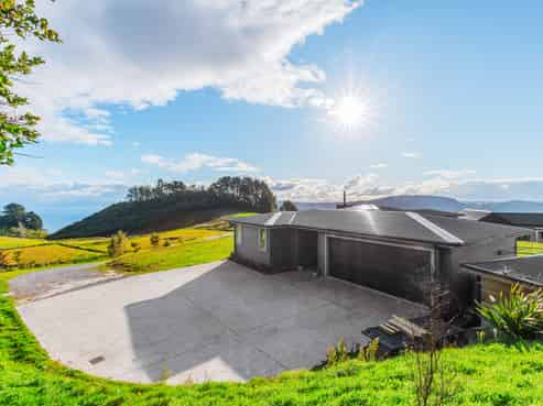 5 Glendas Way, Acacia Bay
