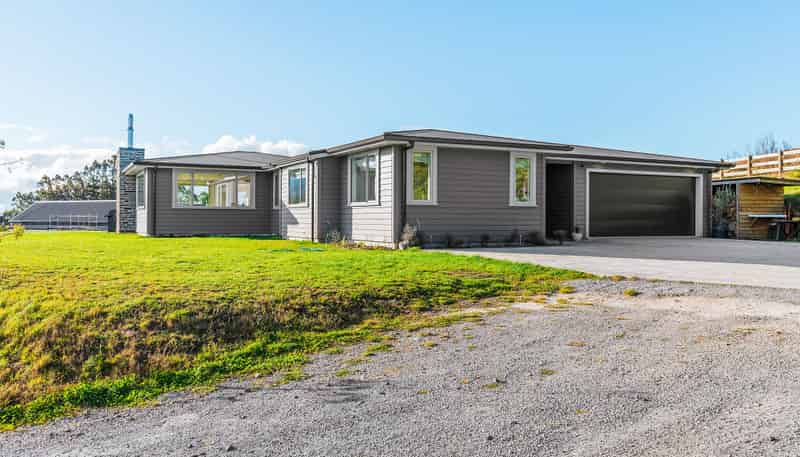 5 Glendas Way, Acacia Bay