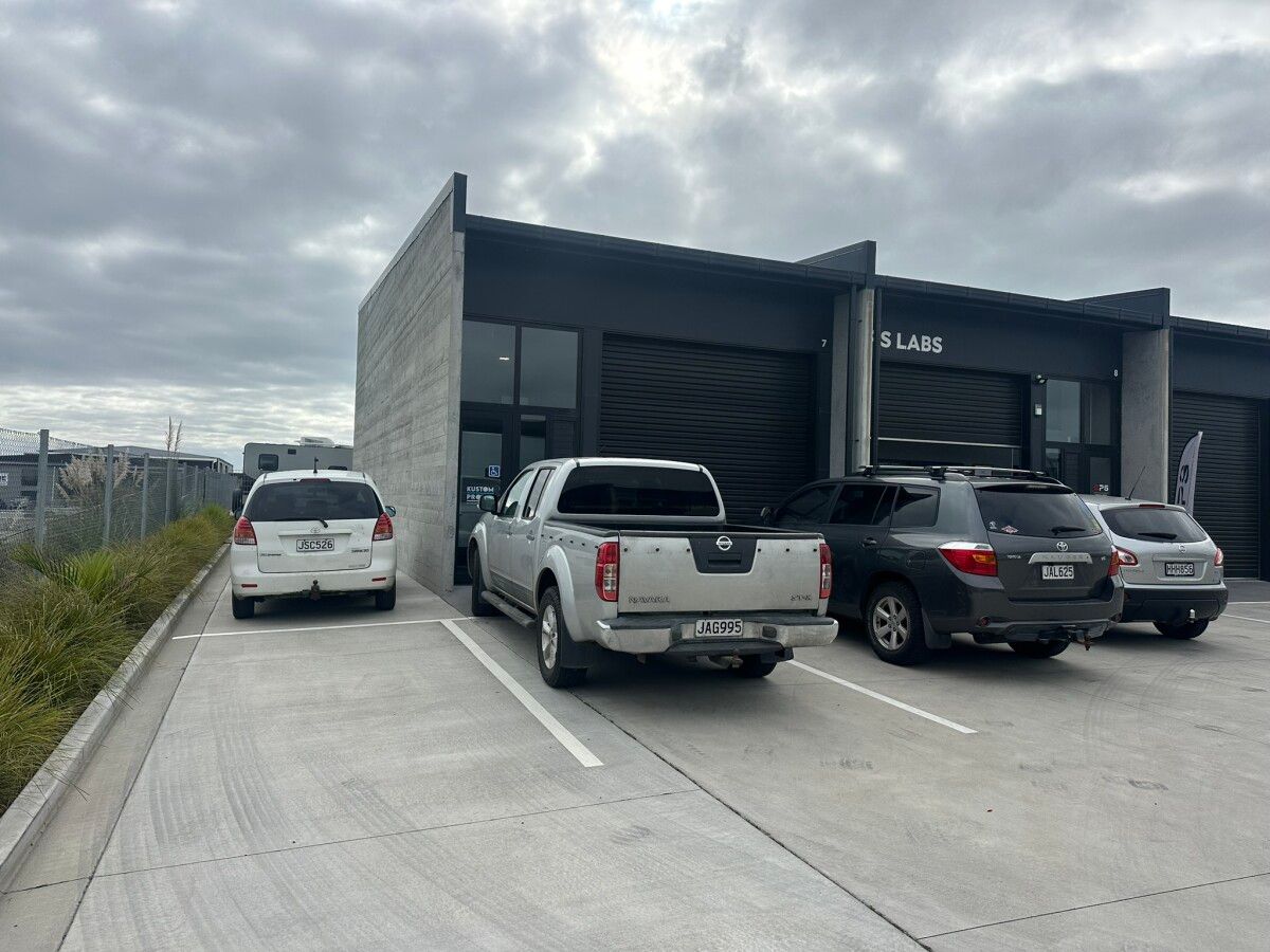 Top Spec Unit For Lease - Ansicht 4
