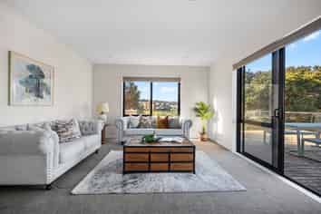 14 Rathmullen Place, Pinehill