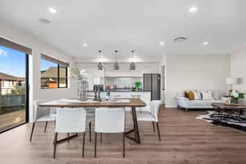 14 Rathmullen Place, Pinehill