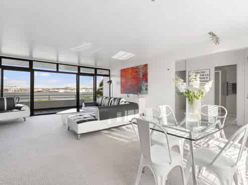 Apt M6/45 Stanley Point Road, Devon Park, Devonport