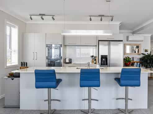 30 Eaves Bush Parade, Orewa