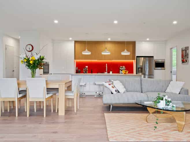 15 Nola Road, Oratia