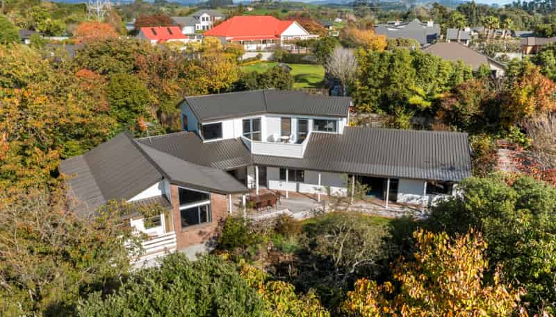 60 Veale Road, Ridgewood