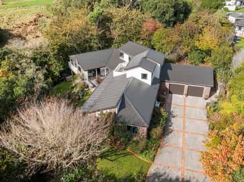 60 Veale Road, Ridgewood