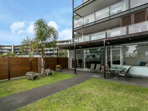 B104-14 West Quay, Ahuriri